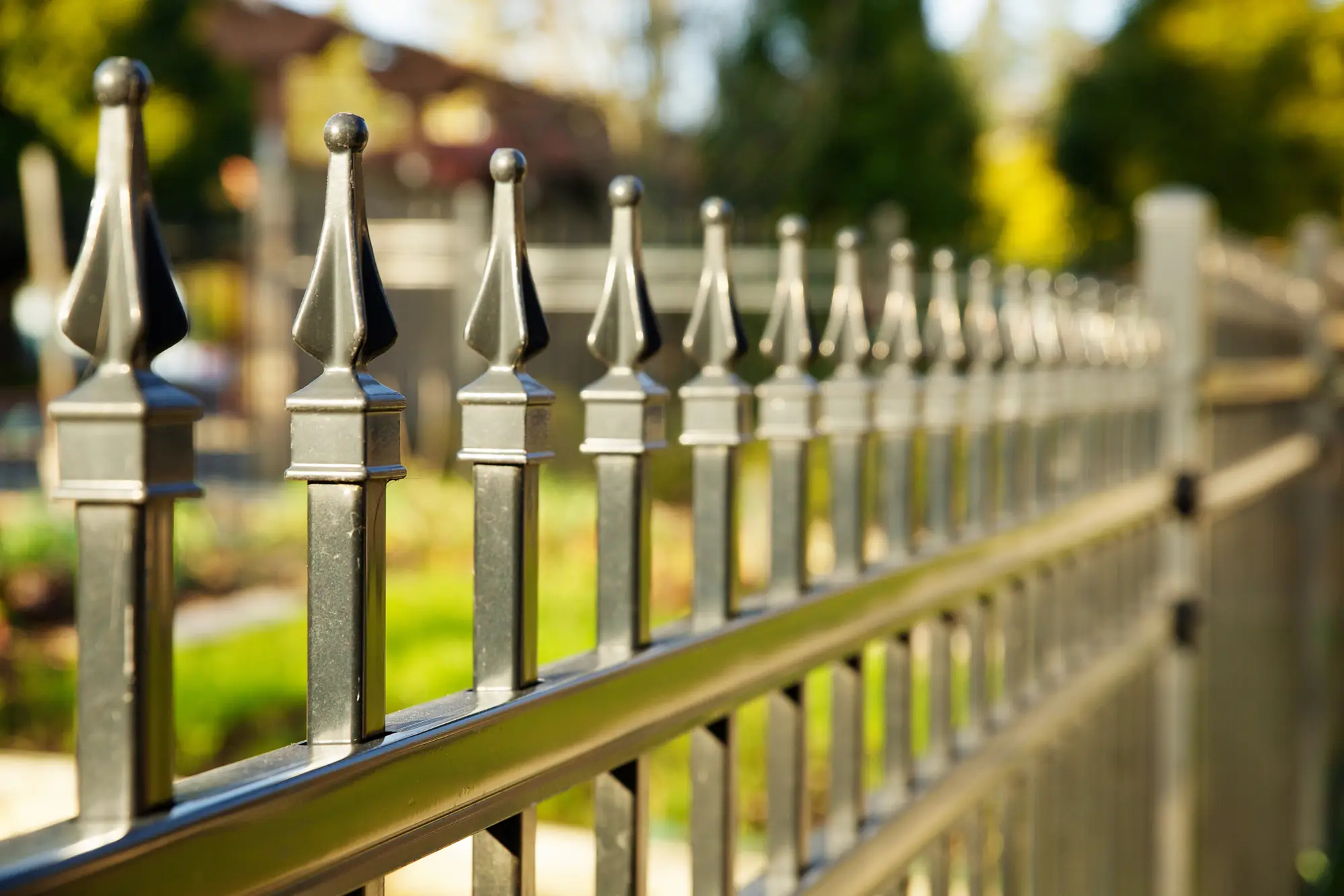 ornamental fence pointed top