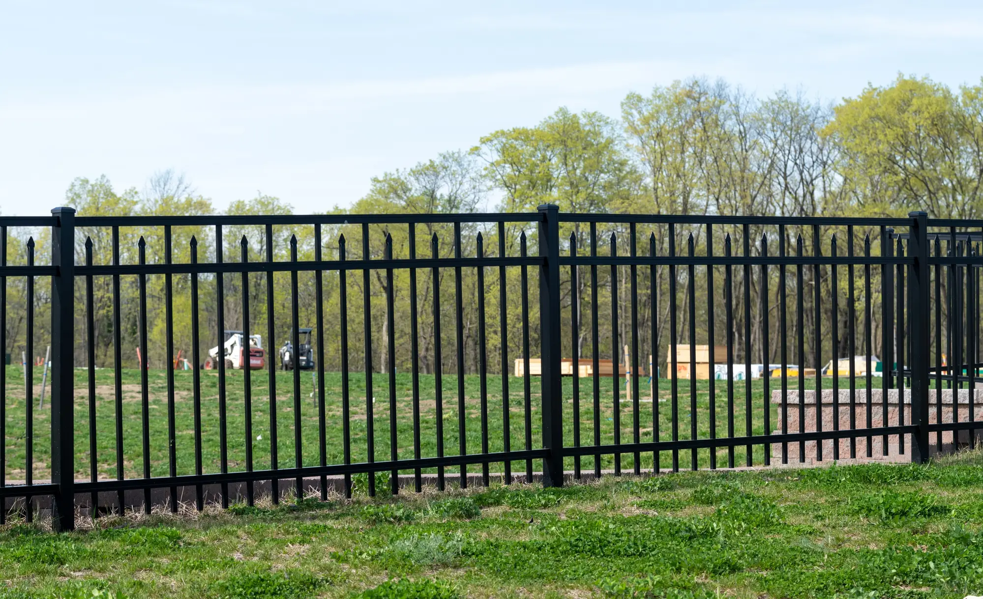 smooth top rail ornamental fence